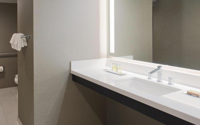DoubleTree by Hilton Los Angeles - Norwalk