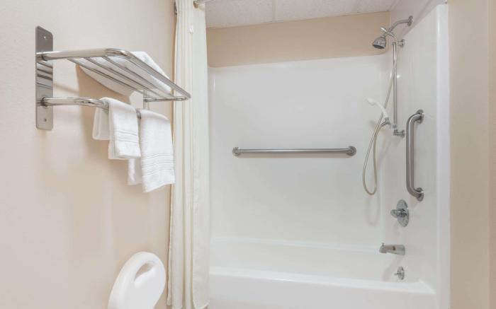 Super 8 By Wyndham Mt. Carmel Il