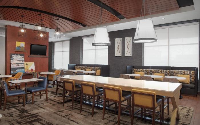 Hampton Inn Portland Downtown - Waterfront