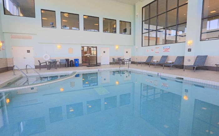 Wyndham Garden Kenosha Harborside