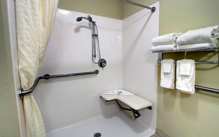 Cobblestone Hotel - Wayne