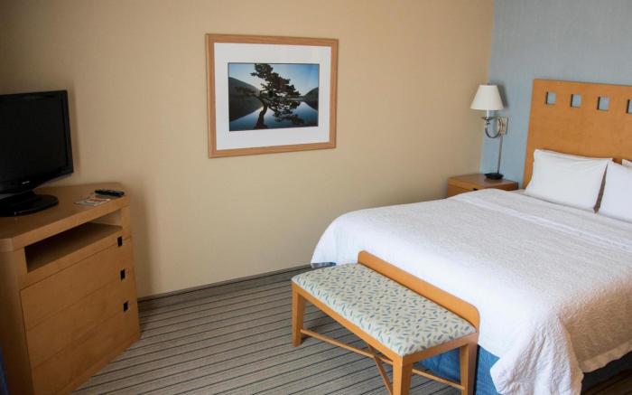 Hampton Inn and Suites Madera