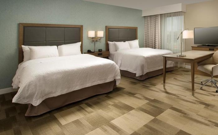 Hampton Inn & Suites Syracuse/Carrier Circle