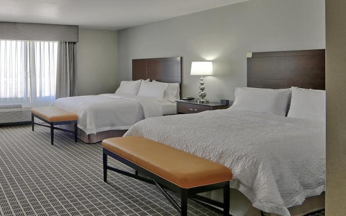 Hampton Inn & Suites Albuquerque Airport