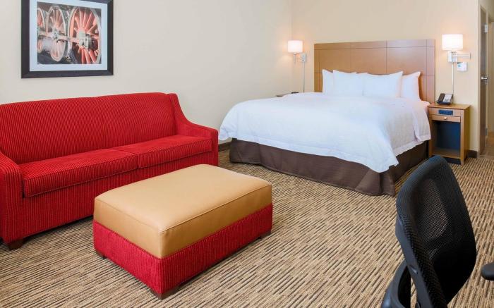 Hampton Inn & Suites Dallas/Frisco North-FieldhouseUSA