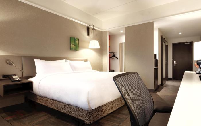 Hilton Garden Inn Calgary Downtown