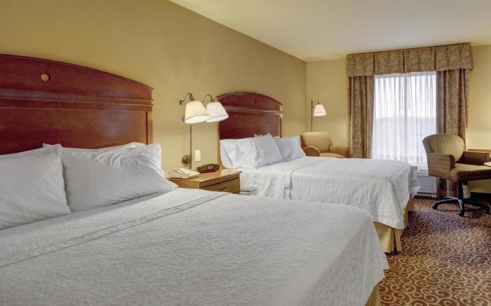 Hampton Inn and Suites Alexandria