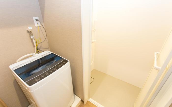 01 Group stay CLASSE New Hostel in Nanba 6p
