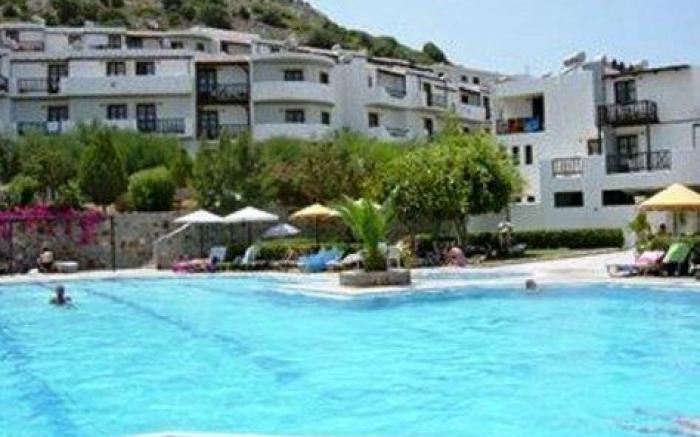 Semiramis Village Hotel