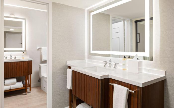 Tommy Bahama Miramonte Resort & Spa