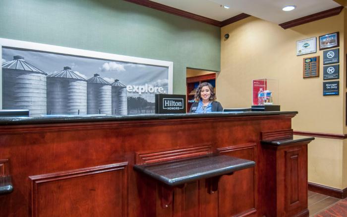 Hampton Inn & Suites Waxahachie