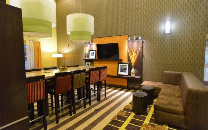 Hampton Inn & Suites Lake City