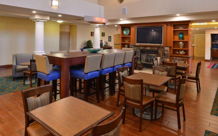 Hampton Inn and Suites Woodland
