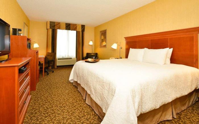 Hampton Inn Utica