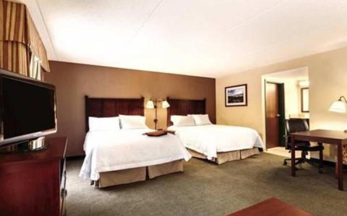 Hampton Inn and Suites Lake George