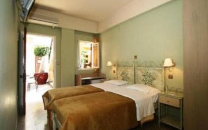 Paris Hotel