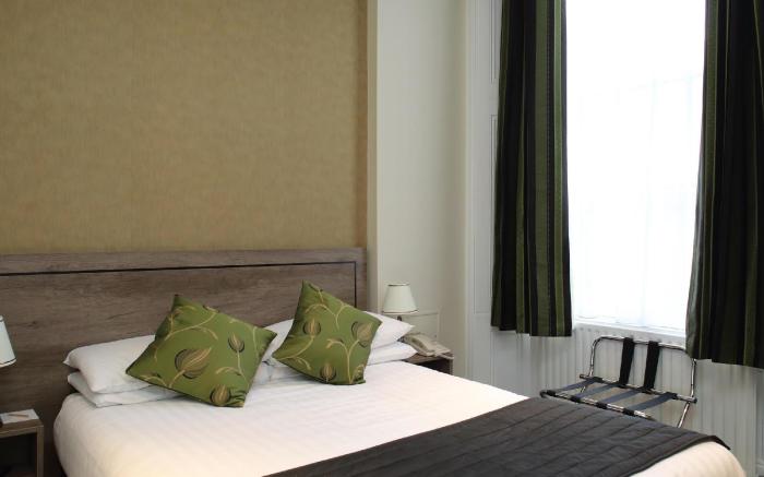 Kensington Gardens Hotel
