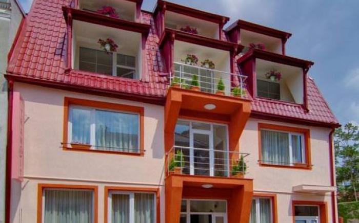 Hotel Tranzzit
