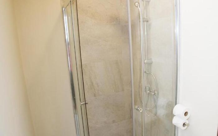 INHOUSE MARBELLA HOSTEL