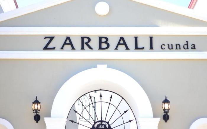 Zarbalı Otel Cunda