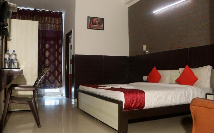 Hotel Happy Stay