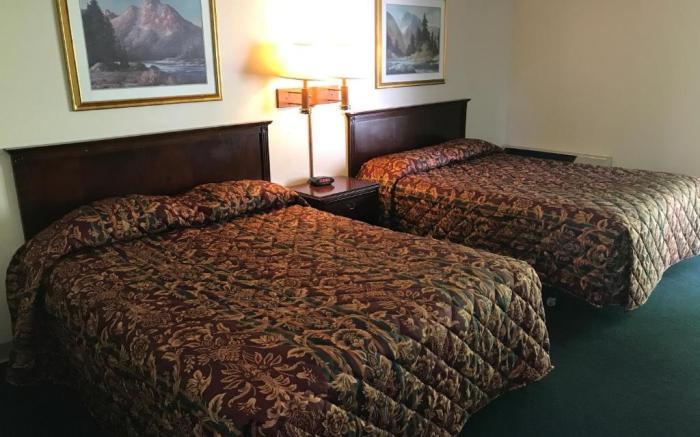 Sequim Bay Lodge