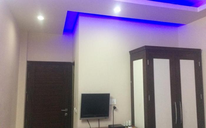 HOTEL LEELA RESIDENCY
