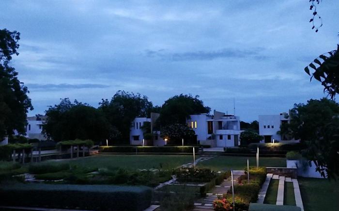 Saarus 17 - Farm Stay Villa @ Kensville Golf Club,