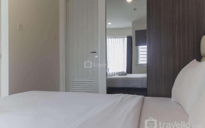 Chic 2BR Grand Kamala Lagoon Apt By Travelio