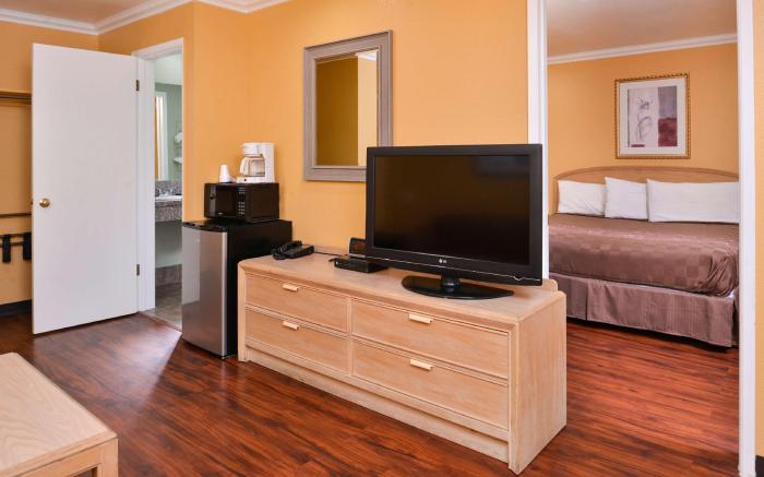 Americas Best Value Inn & Suites Clearlake Wine Country