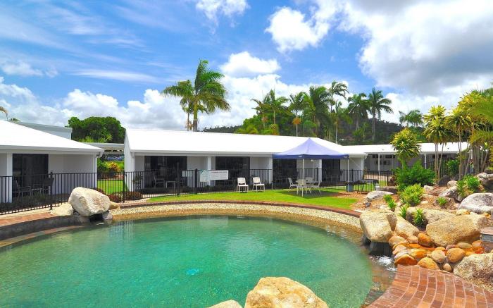 Mission Beach Resort