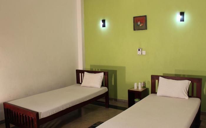 Sanras Hotel & Restaurant