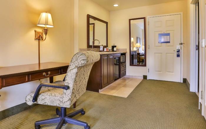 Hampton Inn & Suites Savannah Historic District