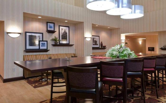 Hampton Inn & Suites Holly Springs