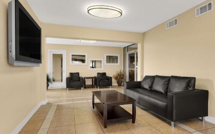Super 8 By Wyndham Fort Worth Tx