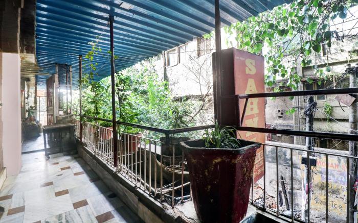 Hotel O Crown Continental