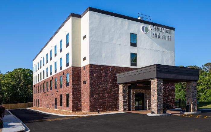 Cobblestone Inn & Suites - Fairfield Bay