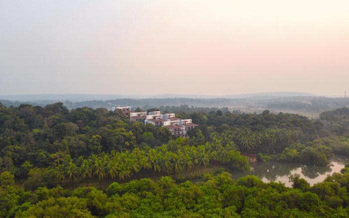 Amoravida by 7 Apple Resort, Goa