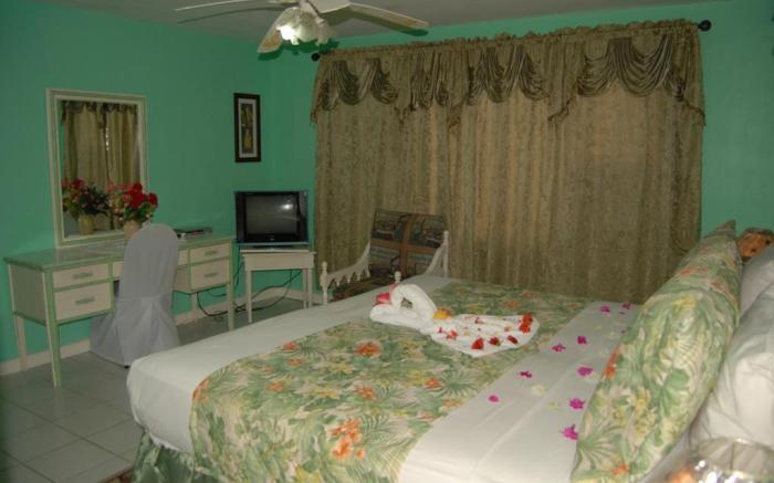 Pink Hibiscus Guest House