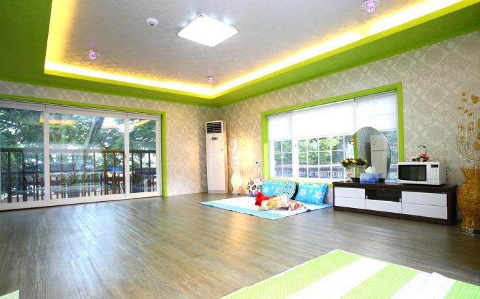 Pinky Marine Pension