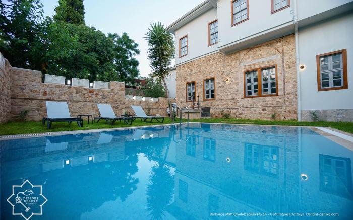 Delight Deluxe Boutique Hotel