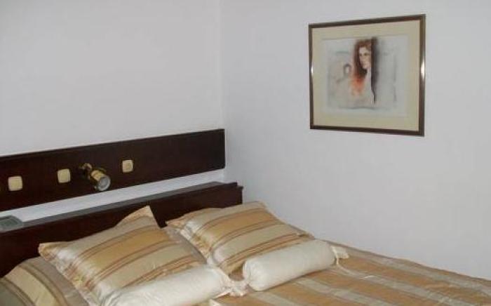 Hotel Consul
