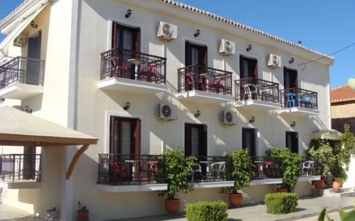 Hotel Aris