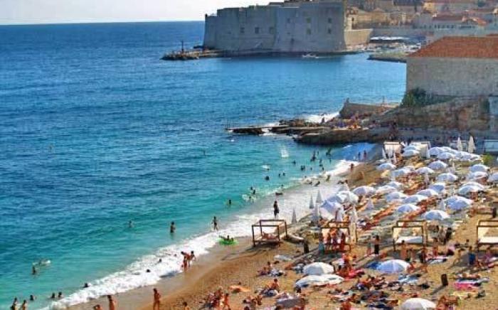 Aida Apartments and Rooms for couples and families FREE PARKING