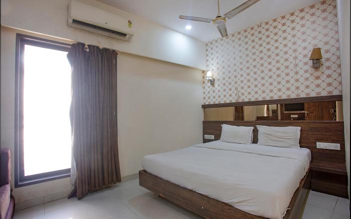 FabHotel Shivani Residency - Mira Road