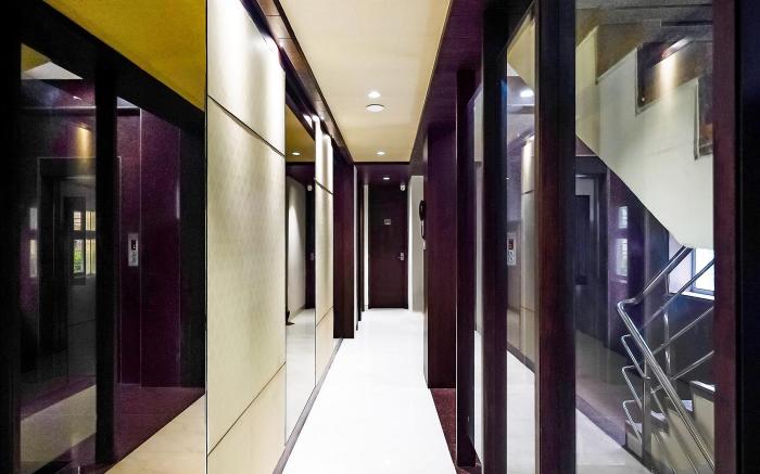 FabHotel Eros 211 - Nr. Sreebhumi
