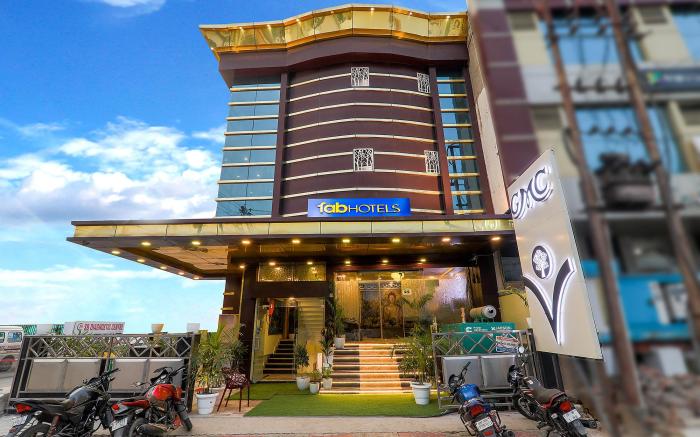 FabHotel GMC Grand