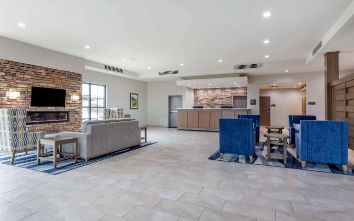 Comfort Suites Scottsdale Talking Stick Entertainment District
