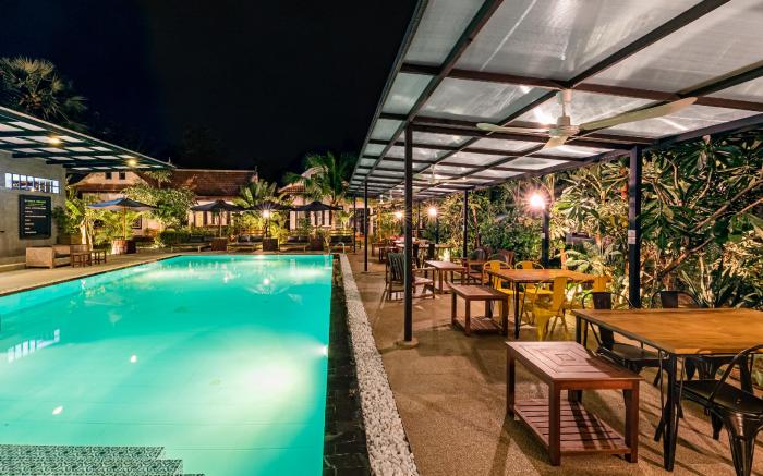 BANANA RESORT