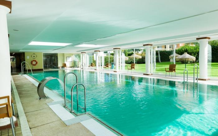 Monarque Cendrillon Hotel